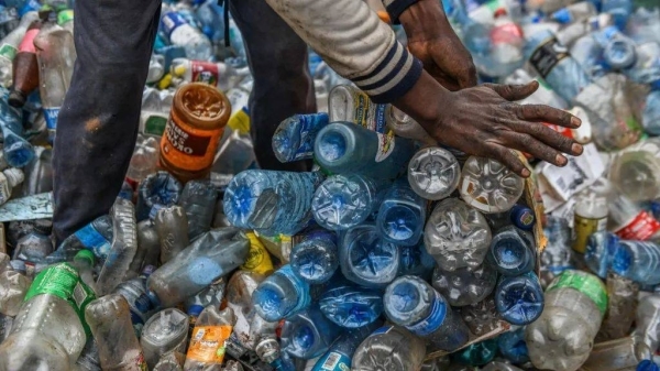 Countries gather to thrash out deal on &#039;plastic crisis&#039;