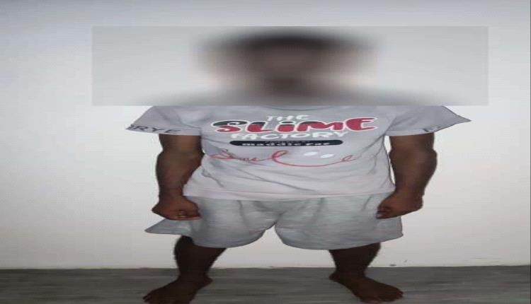 أمن العاصمة عدن يضبط سائق "باص فوكسي" متورط في سرقة أموال المواطنين