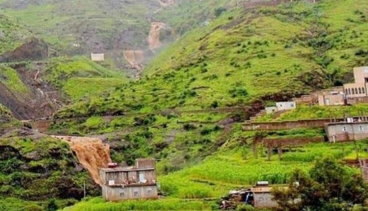 صادم .. مقتل رب أسرة شنقًا على يد زوجته وبناته بهذه المحافظة!