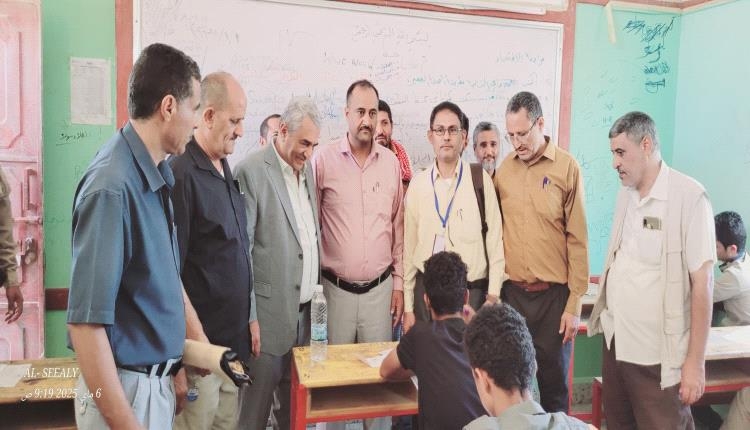 الضالع .. مدير عام مكتب التربية والتعليم يتفقد عملية سير إختبارات الشهادة الثانوية في مديرية قعطبة