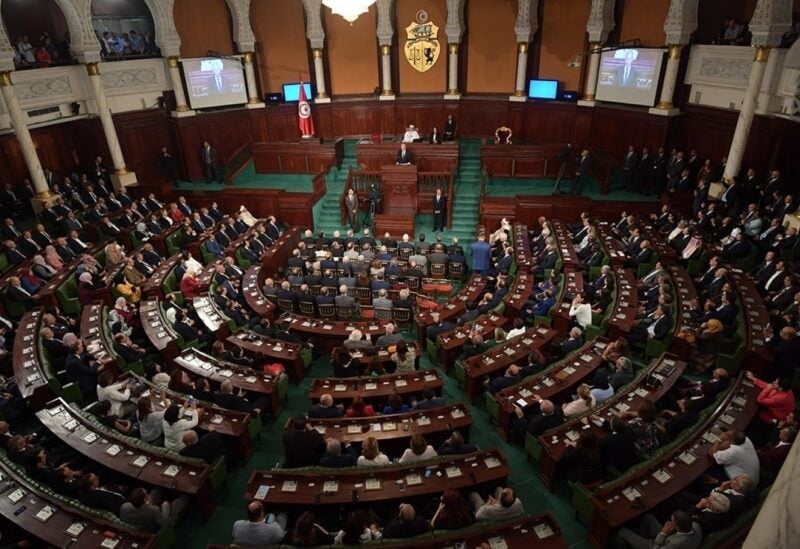 البرلمان التونسي يصادق على قرض من البنك الإفريقي للتنمية
