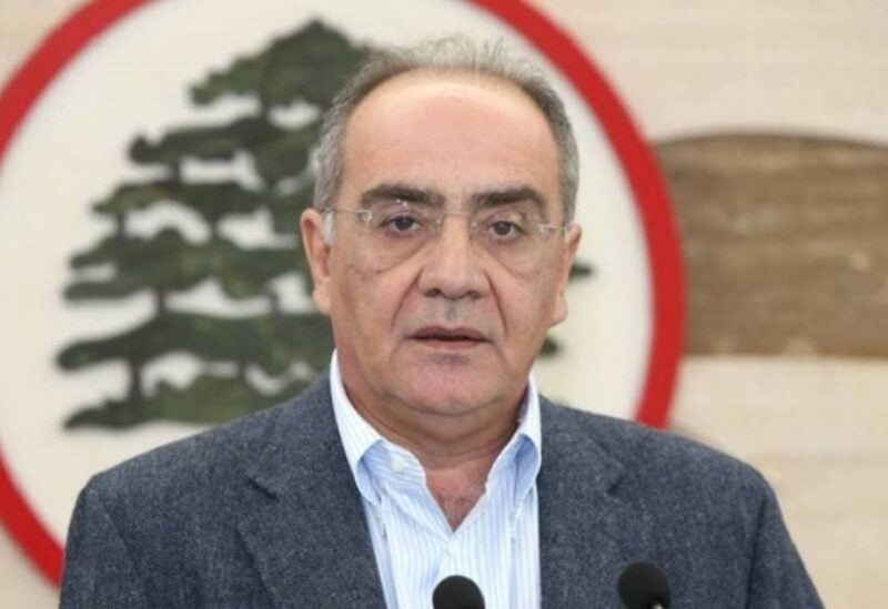 فارس سعيد: تسليم السلاح للجيش.. وإلا