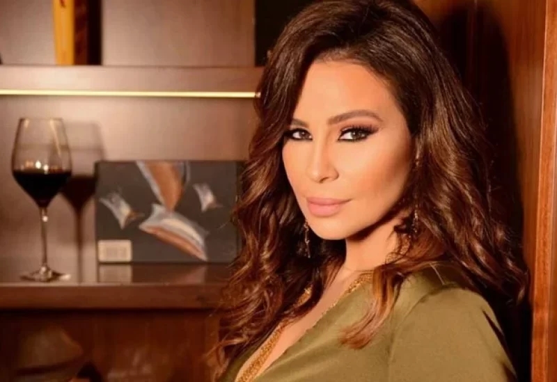 كارول سماحة تدعم أنغام في وعكتها الصحية