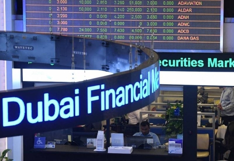 مؤشرا دبي وأبوظبي يتراجعان وسط قلق بشأن التجارة العالمية