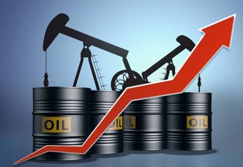 النفط يرتفع 2% بدعم من آمال محادثات التجارة بين أمريكا والصين
