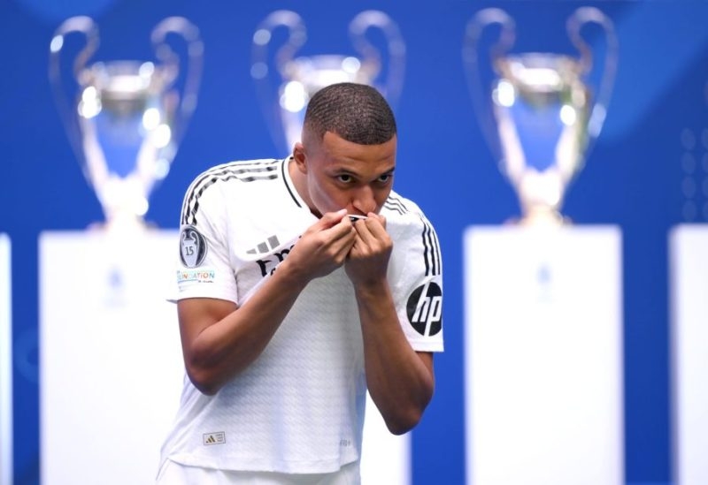 مبابي وروديجر لاعبا ريال مدريد يتجنبان الإيقاف الفوري ويشاركان أمام أرسنال