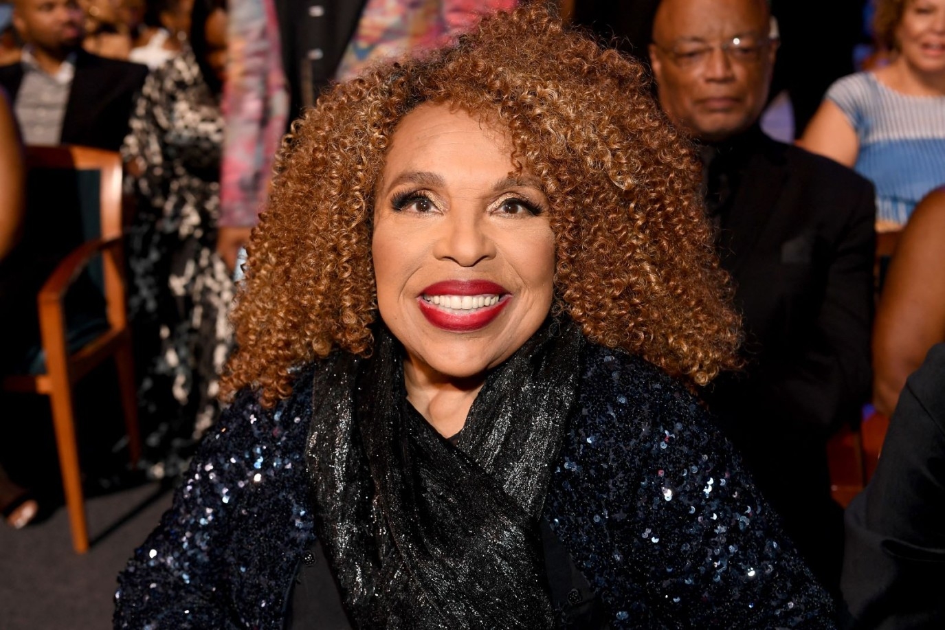 وفاة المغنية روبرتا فلاك الشهيرة بأغنية Killing Me Softly عن عمر 88 عاماً