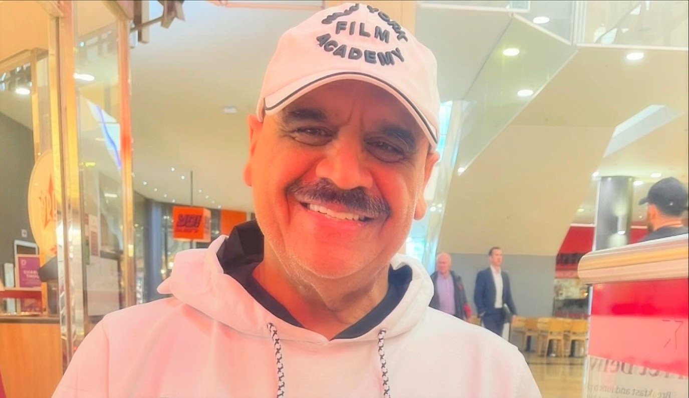 كيف وصف داود حسين زميله عبد العزيز النصار أثناء لوكيشن السيرك؟