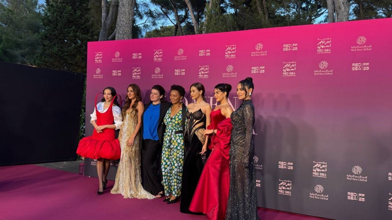 فعالية المرأة في السينما تكرم نجمات الشاشة ونجمات يقفن خلف الكاميرات