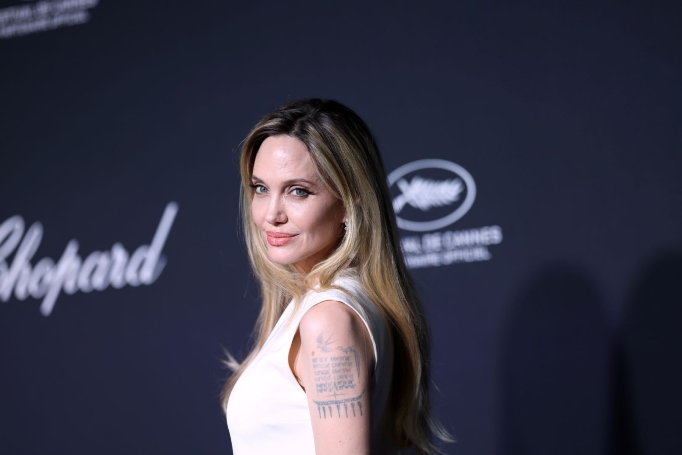 أنجلينا جولي والنجوم في حفل Trophee Chopard الذي يجمع صناعة المجوهرات الفاخرة والإبداع الفني