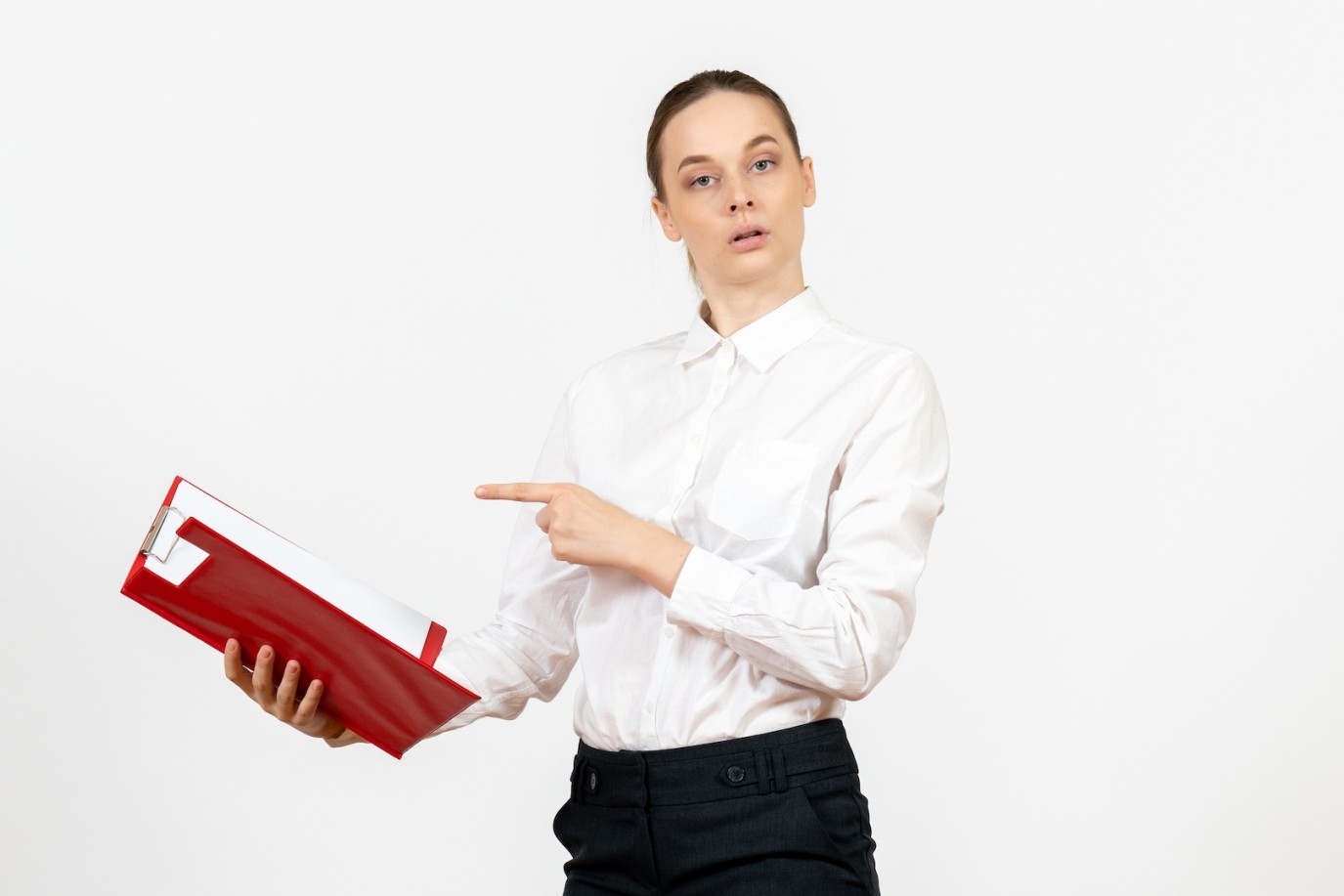 4 أسباب تجعل موظف الأرشيف يعرف أسرار الشركة أكثر من المدير