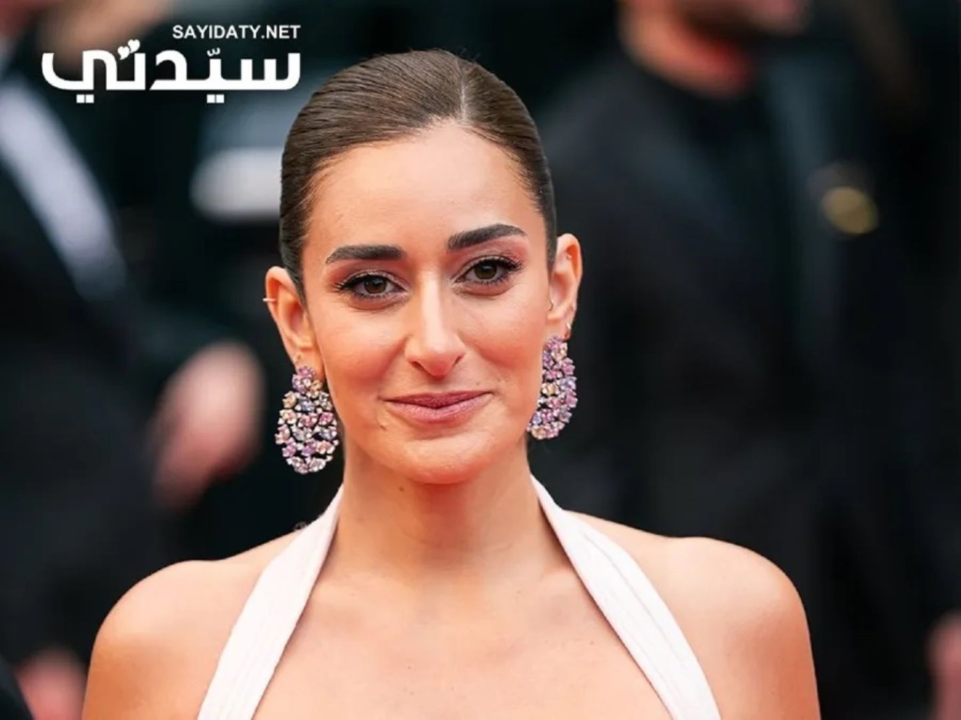 أمينة خليل تفاجئ الجمهور بالاحتفال بـ ليلة حنّتها.. هكذا ظهرت