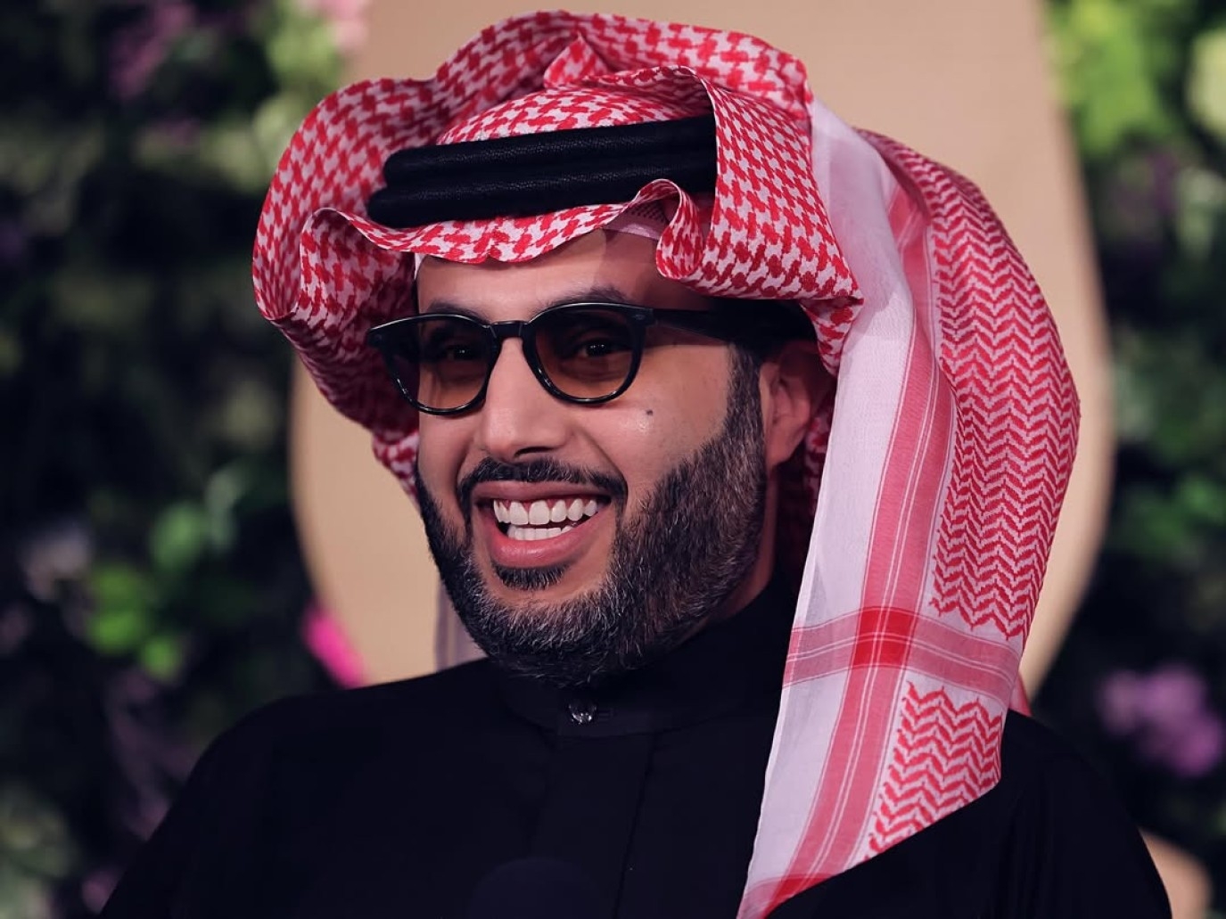 تركي آل الشيخ يشوق متابعيه للجزء الثالث من فيلم الفيل الأزرق
