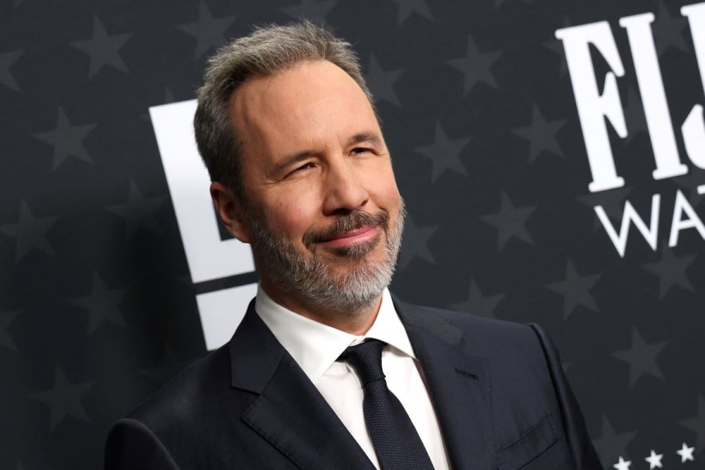 دينيس فيلنوف مخرج Dune يُقدم فيلم جيمس بوند الجديد