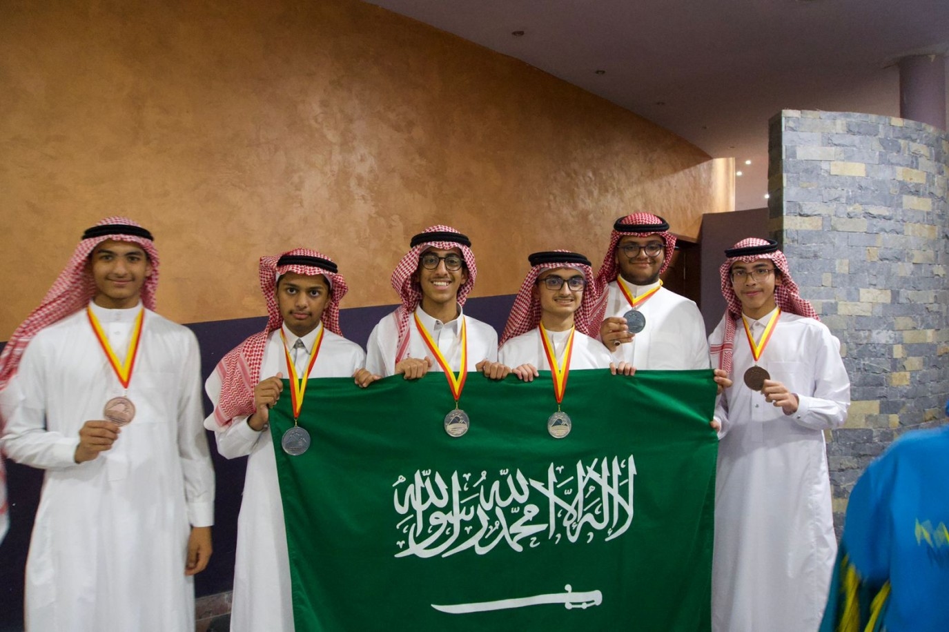 الطلبة السعوديون يحققون 6 ميداليات عالمية في أولمبياد البلقان للرياضيات للناشئين