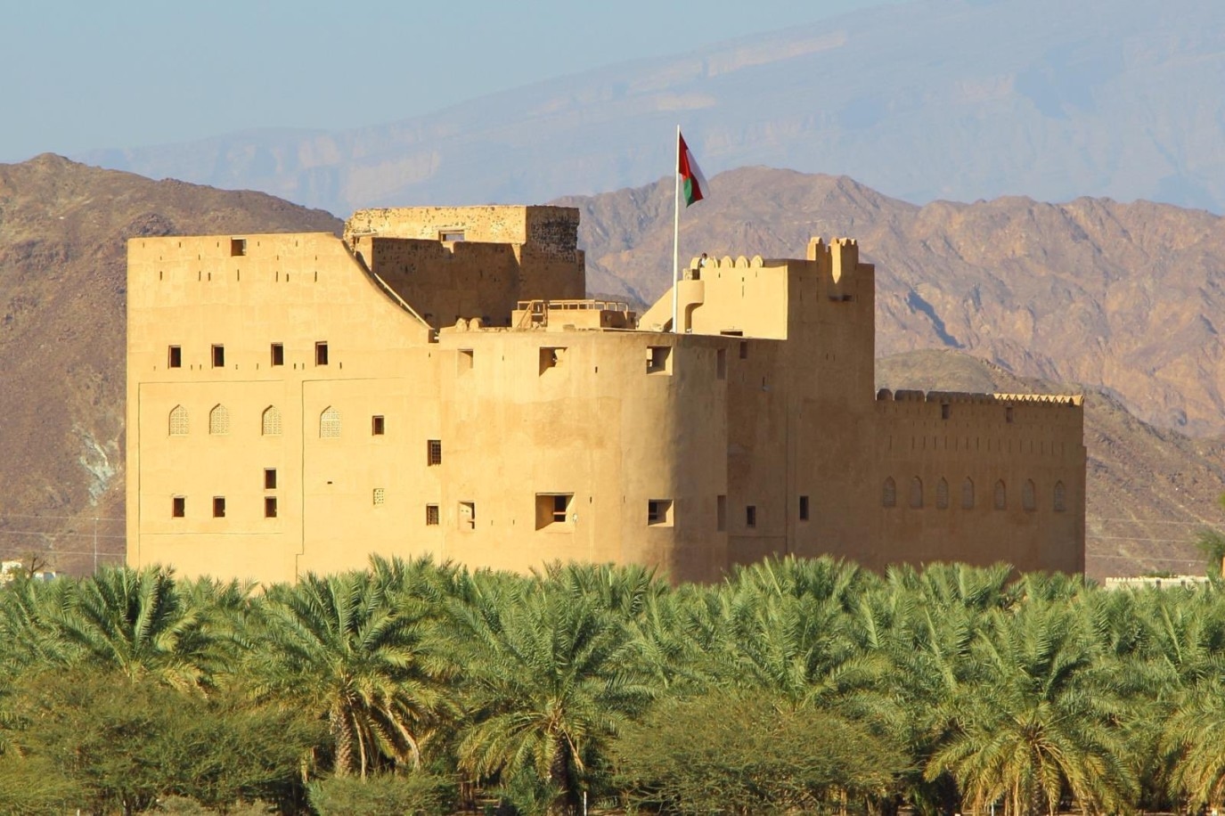 تسجيل معالم عمانية في سجل التراث العربي المعماري