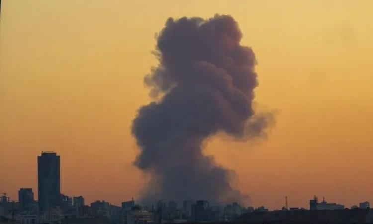 غارات اسرائيلية على سوريا وسط صمت الجولاني وجماعته