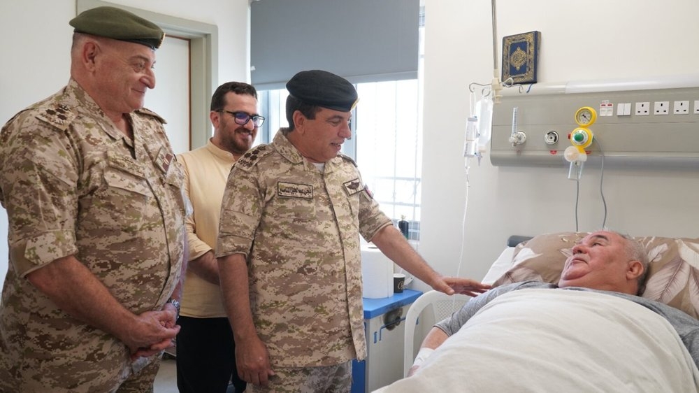 القوات المسلحة تحتفل بعيد الأضحى وكبار الضباط يعودون المرضى في جميع المستشفيات العسكرية