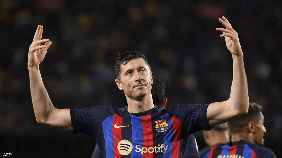 ليفاندوفسكي يهدي برشلونة فوزا شرفيا على بلباو
