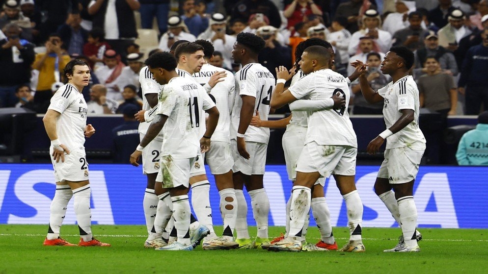 فوربس: ريال مدريد يتصدر قائمة الأندية الأعلى قيمة للعام الرابع تواليا