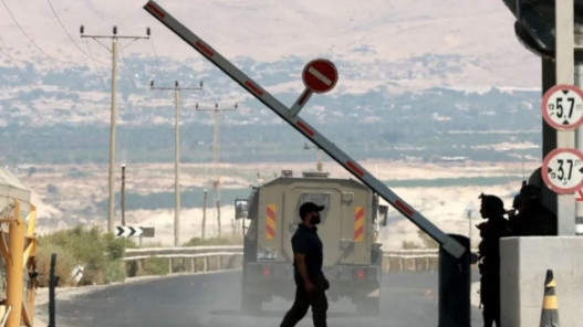 المعابر والحدود الفلسطينية: معبر الكرامة سيبدأ العمل بالتوقيت الصيفي الجمعة