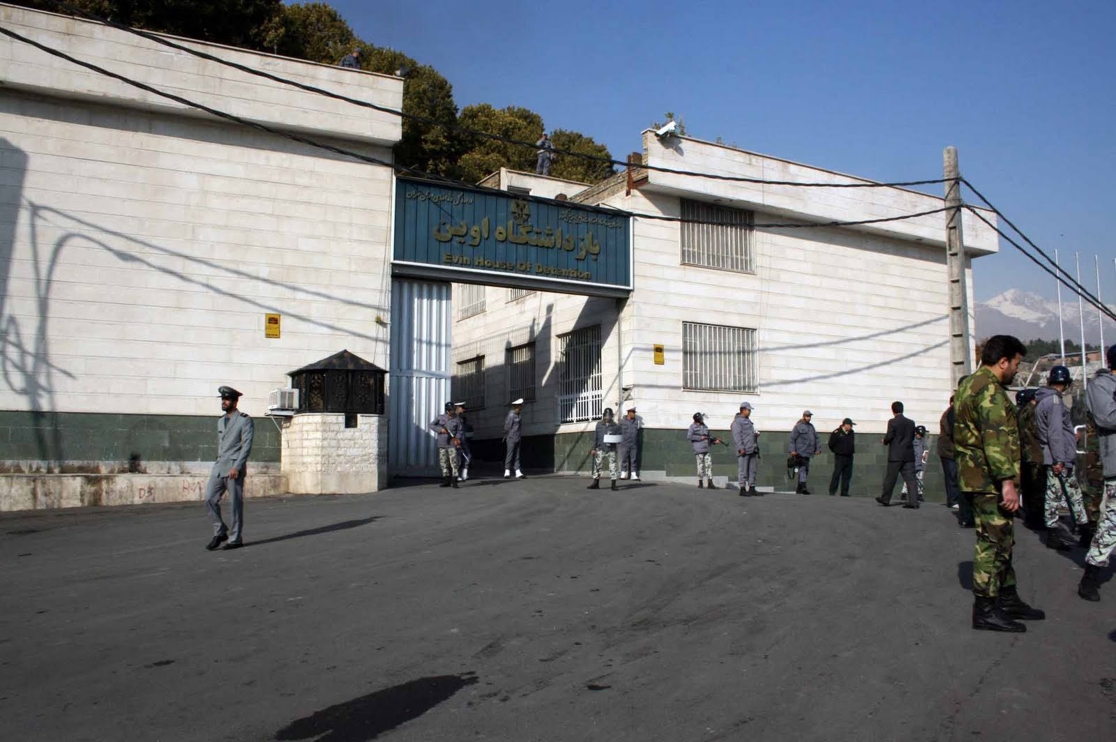 إسرائيل تقصف بوابات سجن 'إيفين' في طهران