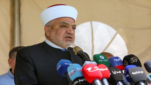 وزير الأوقاف يدعو الحجاج إلى التحلي بالصبر وأن يكونوا سفراء لوطنهم