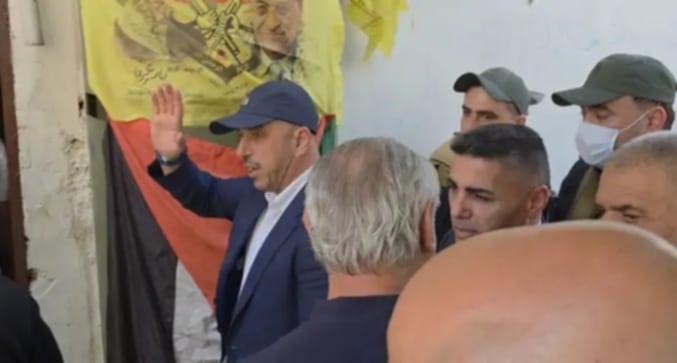 اللواء العبد إبراهيم خليل يزور مخيم عين الحلوة ويؤكد اهتمام القيادة الوطنية بأمن أبناء شعبنا