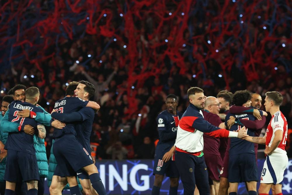 PSG finish off Arsenal to reach Champions League final