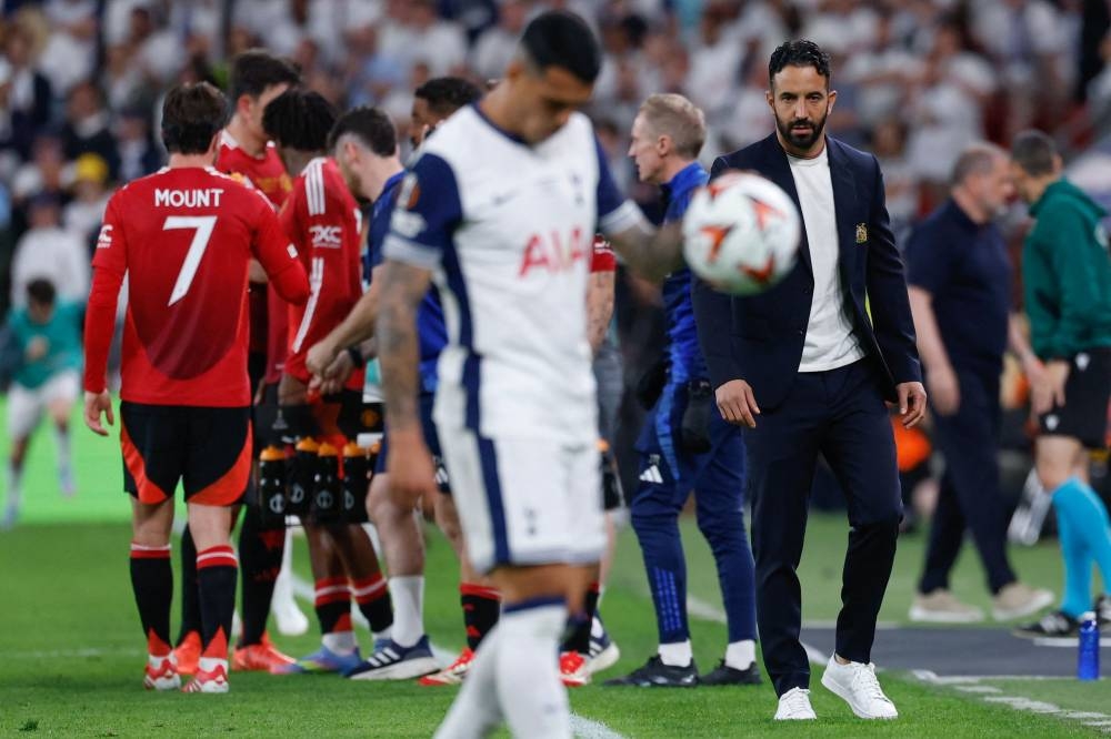 Amorim says will quit with no payoff if Man Utd want new boss