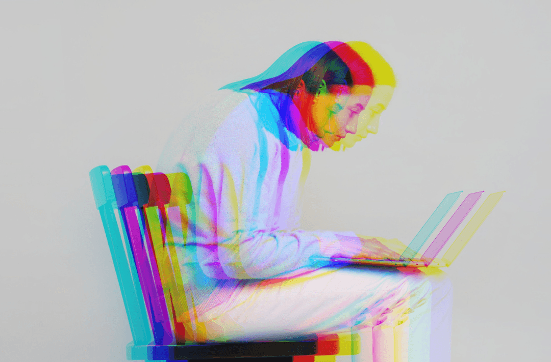 Heads up: How screen time and slouching could lead you to Dropped Head Syndrome