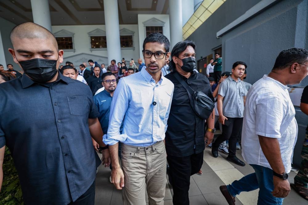 Yusoff Rawther acquitted and discharged of drug trafficking, possession of imitation pistols