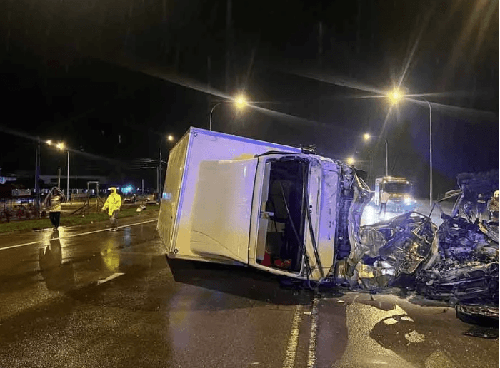 Couple killed, their three children injured in road crash in Pekan