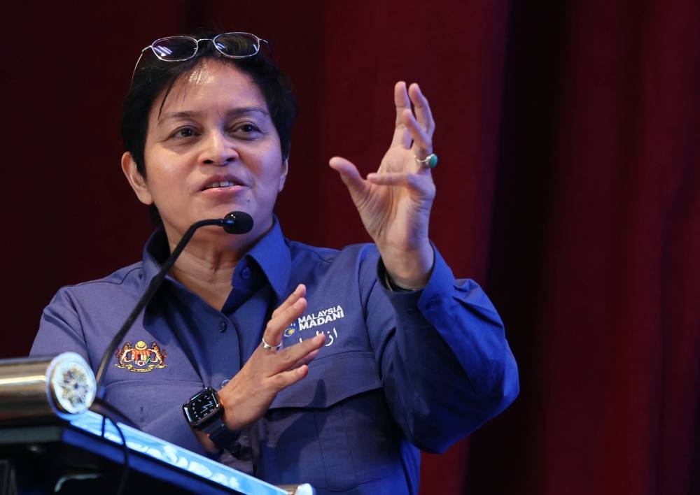 Govt targets 200,000 individuals to be discharged from bankruptcy this year