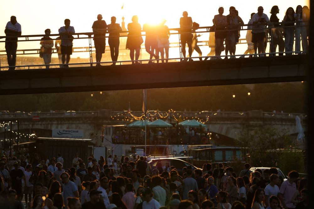 Wave of syringe attacks mar France's street music festival