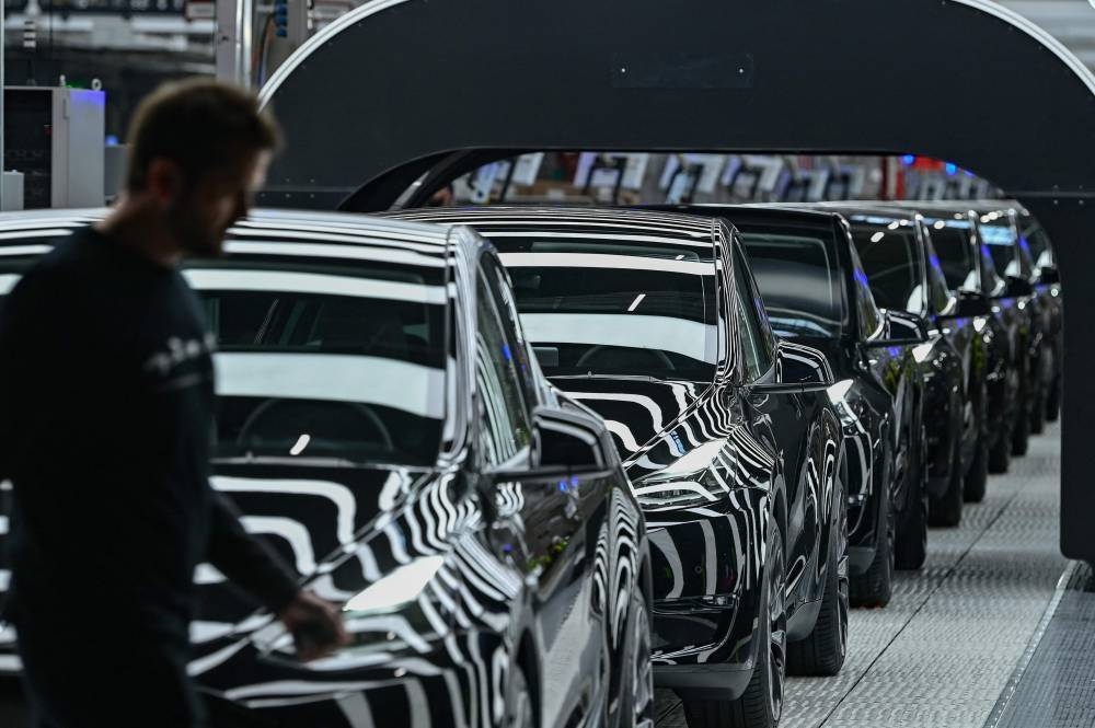 Electric vehicles worldwide reach 56 million