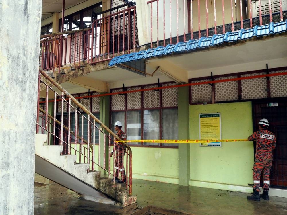 Fire destroys teacher's room, administration office at SMK Dang Anum