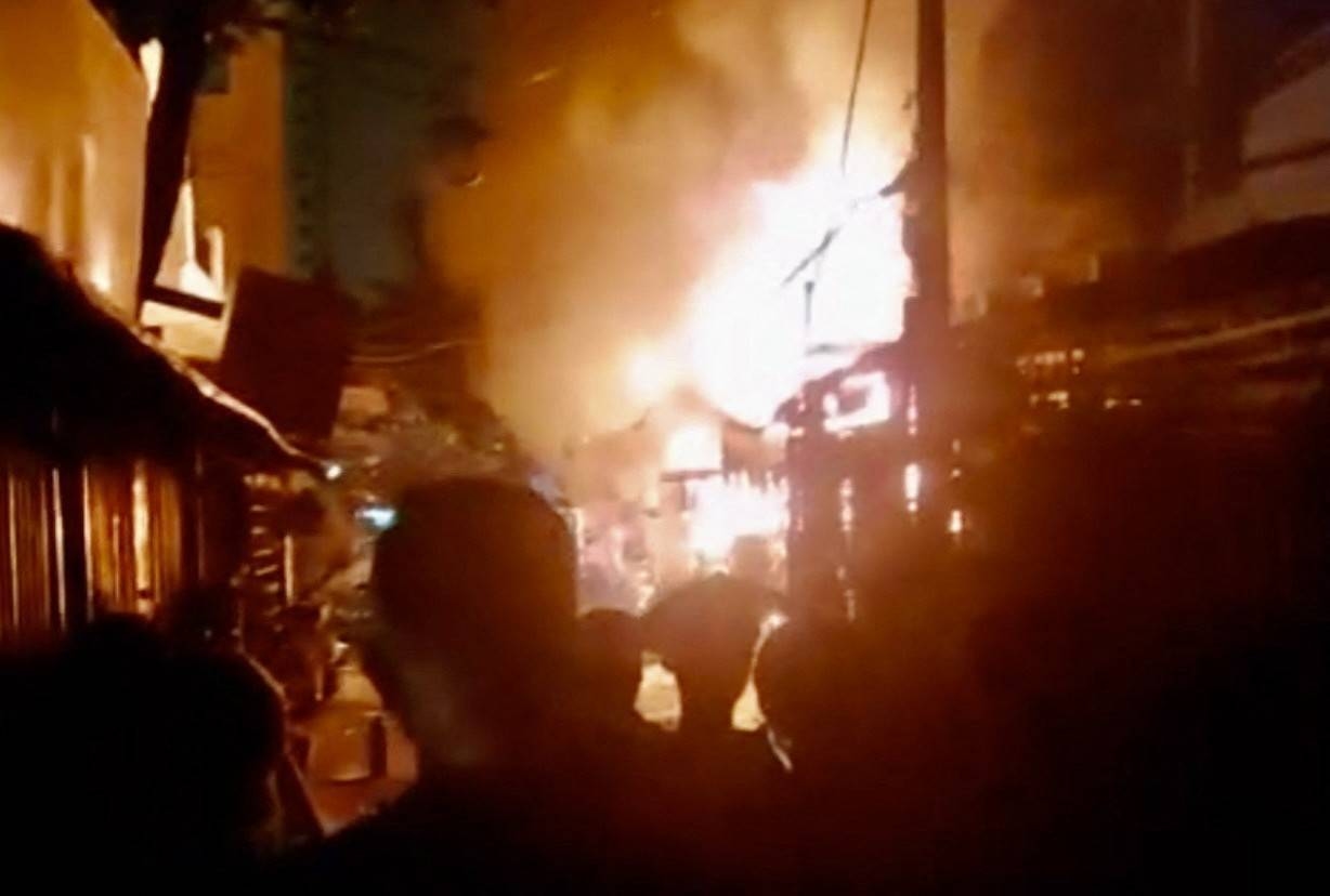 Eight dead in apartment fire in Ho Chi Minh