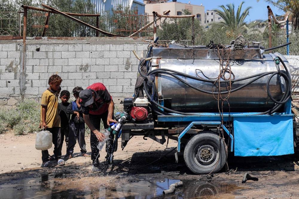 Over 700 Palestinians killed while collecting water in Gaza, say authorities