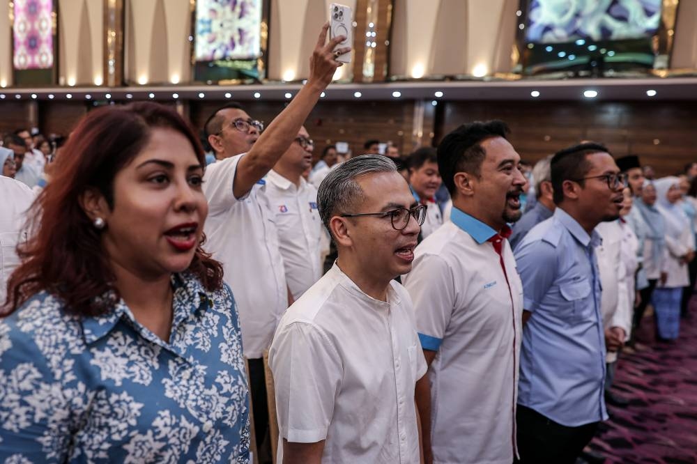 Anwar has no plans to take action against PKR MPs with differing views