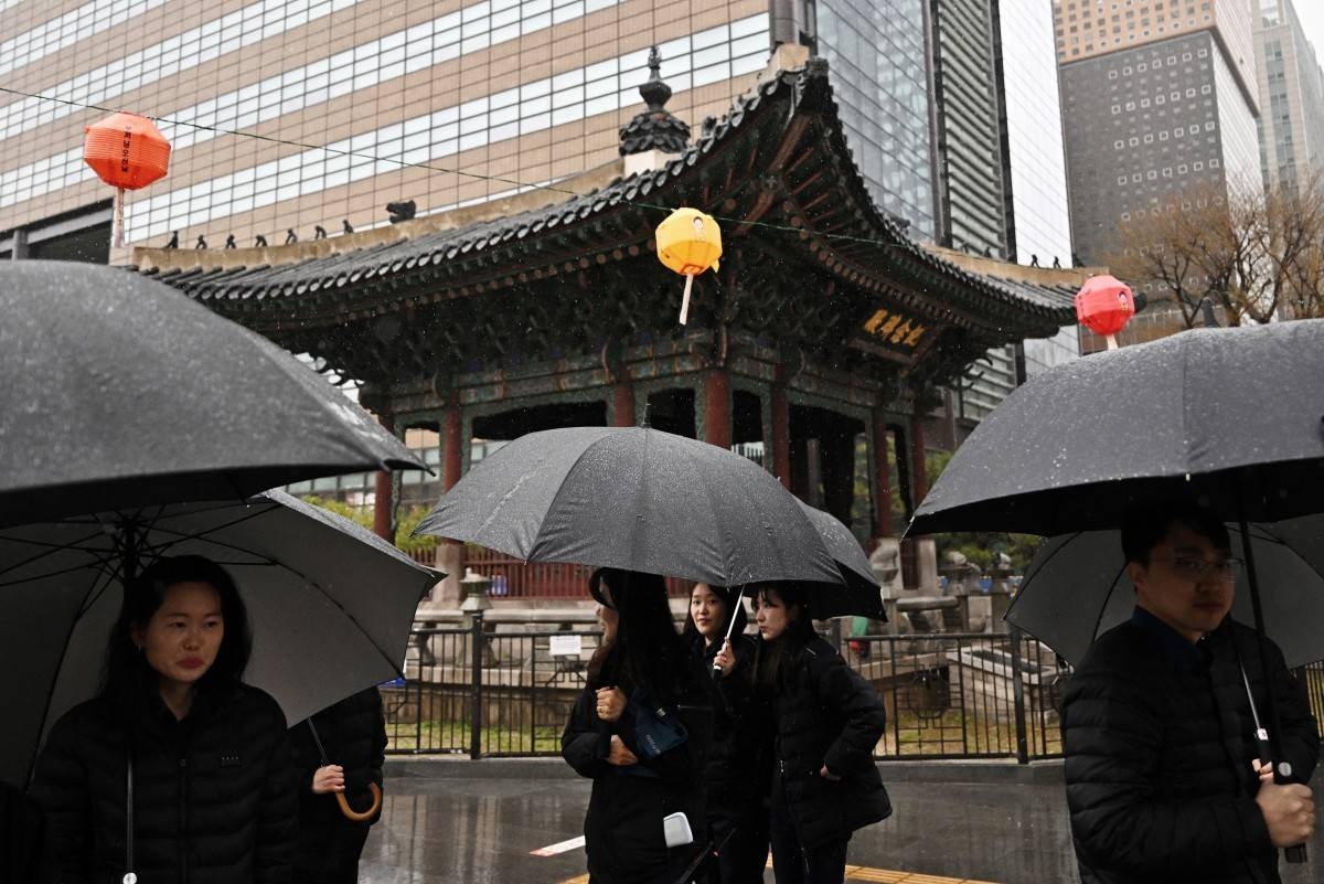 Over-50s outnumber 20s in South Korean workforce for first time