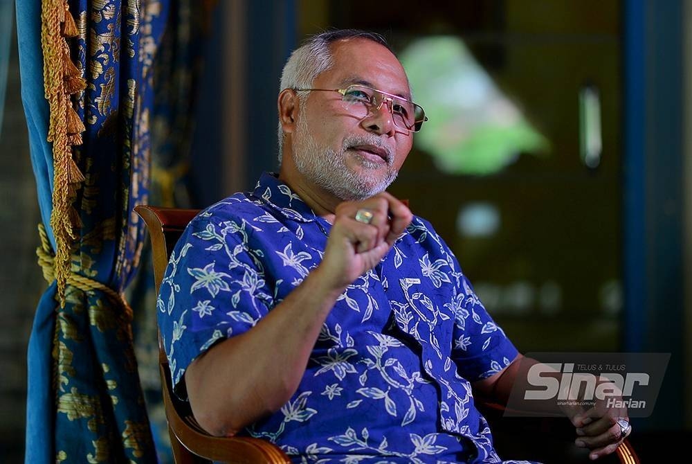 Former Selangor MB Khir Toyo joins Bersatu