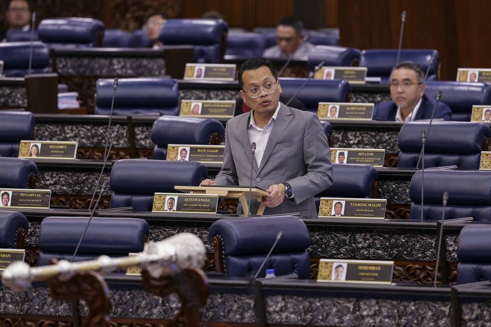Zara Qairina: Nik Nazmi urges Education Minister to prioritise student safety rather than being defensive