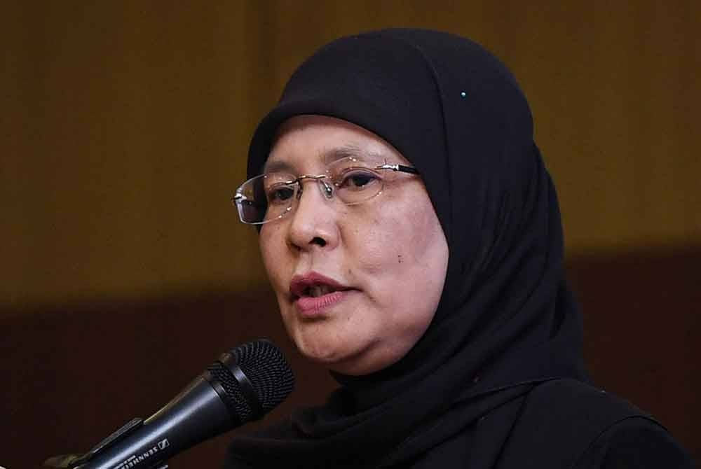 Political leaders among the biggest threats to Constitution