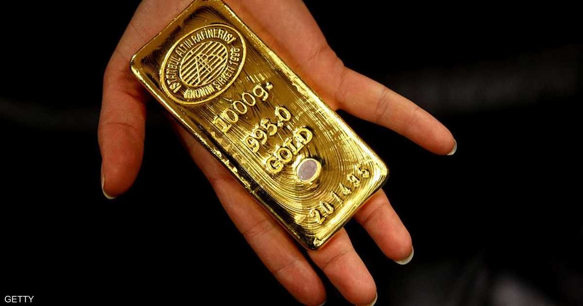 الذهب يفقد بريقه مع تصاعد آمال وقف الحرب الروسية الأوكرانية