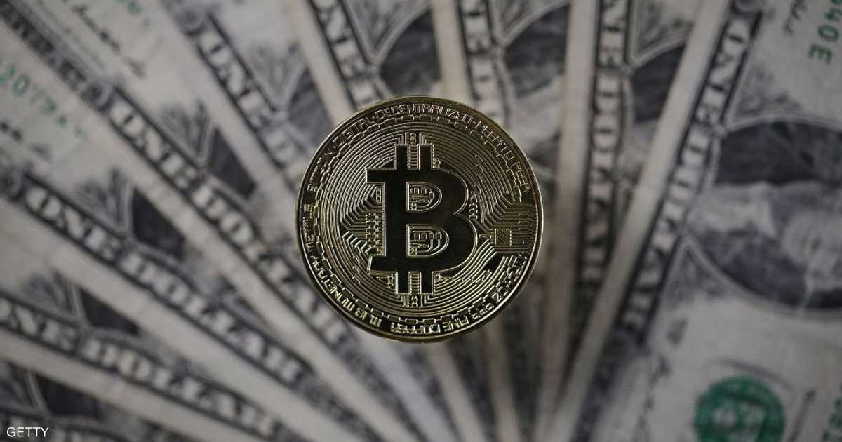 الدولار يتعثر.. وبتكوين تحلّق إلى قمة تاريخية