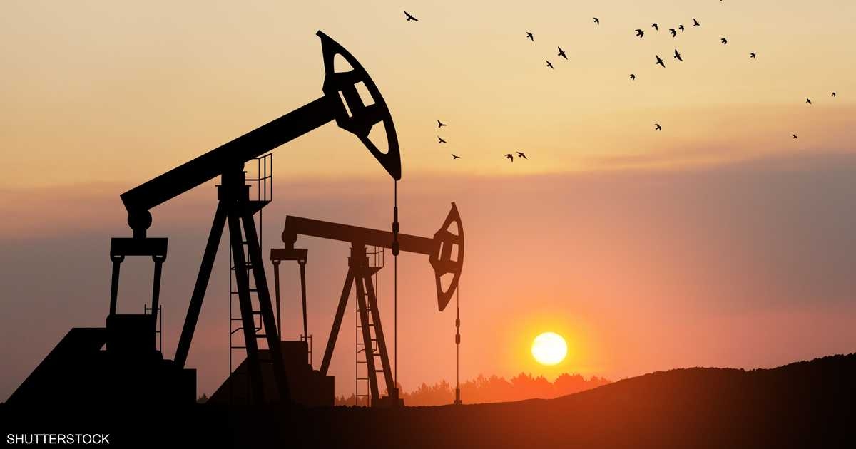 النفط يتراجع بعد إعلان ترامب وقف إطلاق النار
