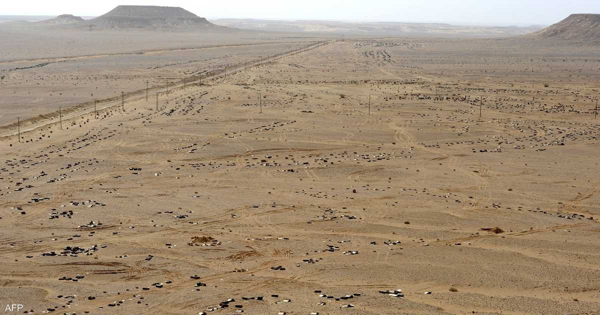 وفاة 11 مهاجرا سودانيا في حادث سير بصحراء ليبيا