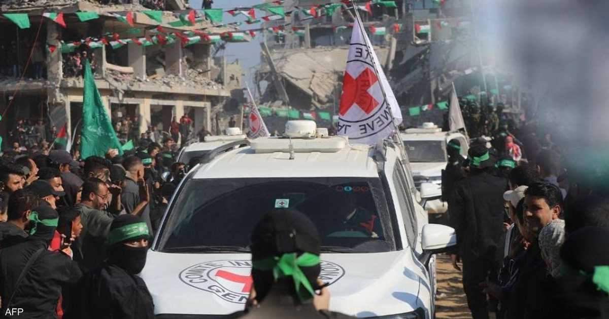 ترامب يكشف عدد الرهائن الأحياء في غزة.. وآخر وفيات