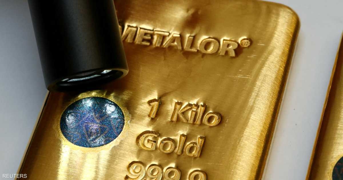 كيف تحمي أموالك وتستثمر بذكاء.. الذهب أم العقار؟
